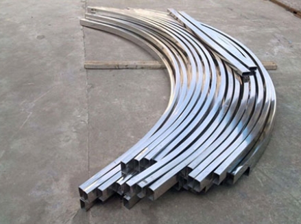 塑造金属曲线之美：朝阳铝型材拉弯加工​